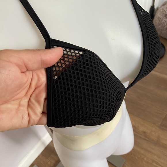 Top bikini in fishnets 👙 - Picture 2 of 4